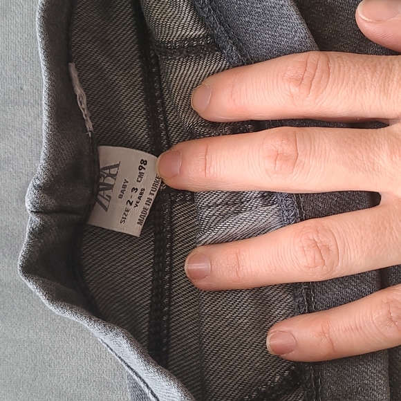 Zara pants - Picture 2 of 2